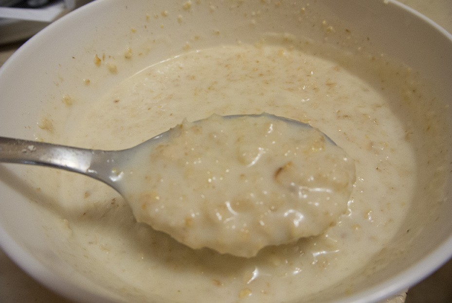 The need-to-lose-weight oatmeal - Everyday Noms